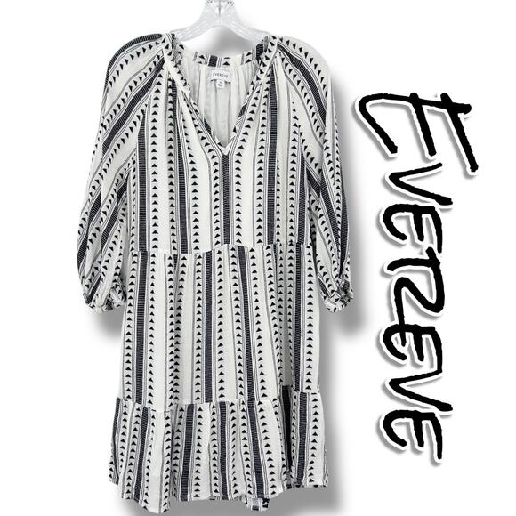 Evereve Dresses & Skirts - Evereve Carolina Black & Ivory Aztec Stripe Tiered Mini Dress Womens Size XS